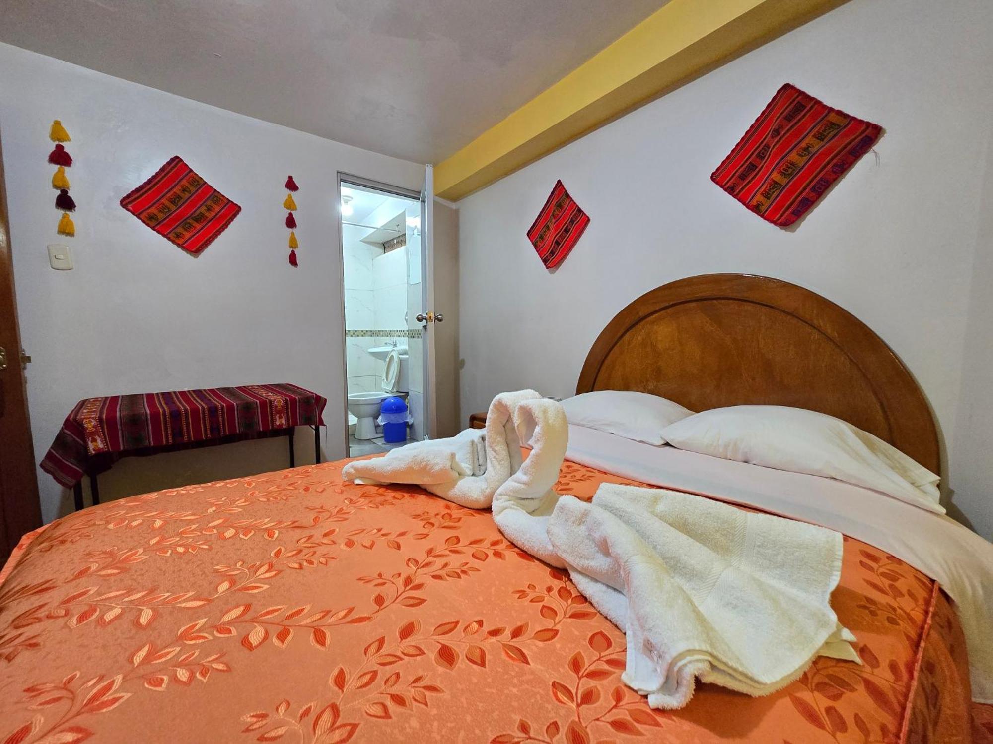 Hostal Acuarius ปูโน ภายนอก รูปภาพ