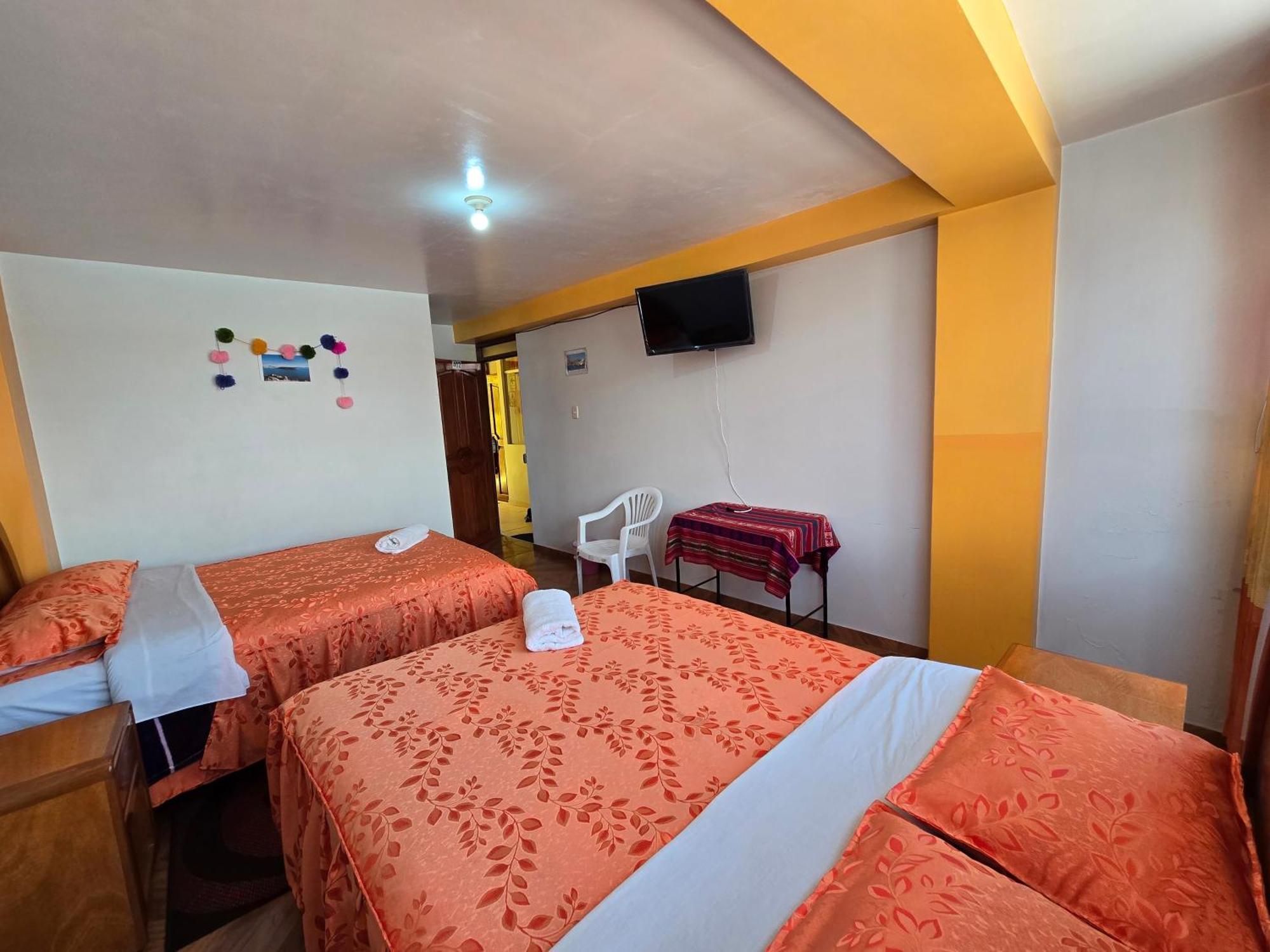 Hostal Acuarius ปูโน ภายนอก รูปภาพ